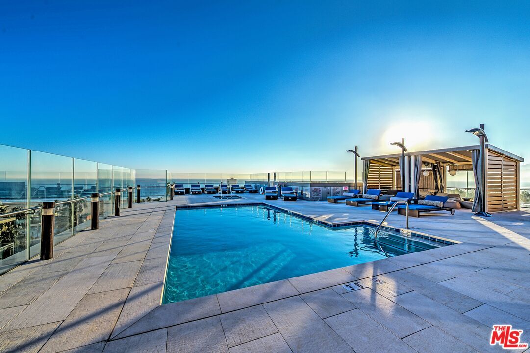 Property Photo: 1755 Ocean Ave CA 90401
