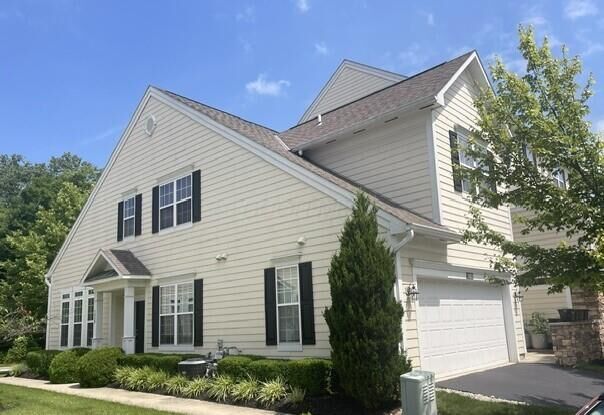Property Photo:  1089 Bluffway Drive  OH 43235 