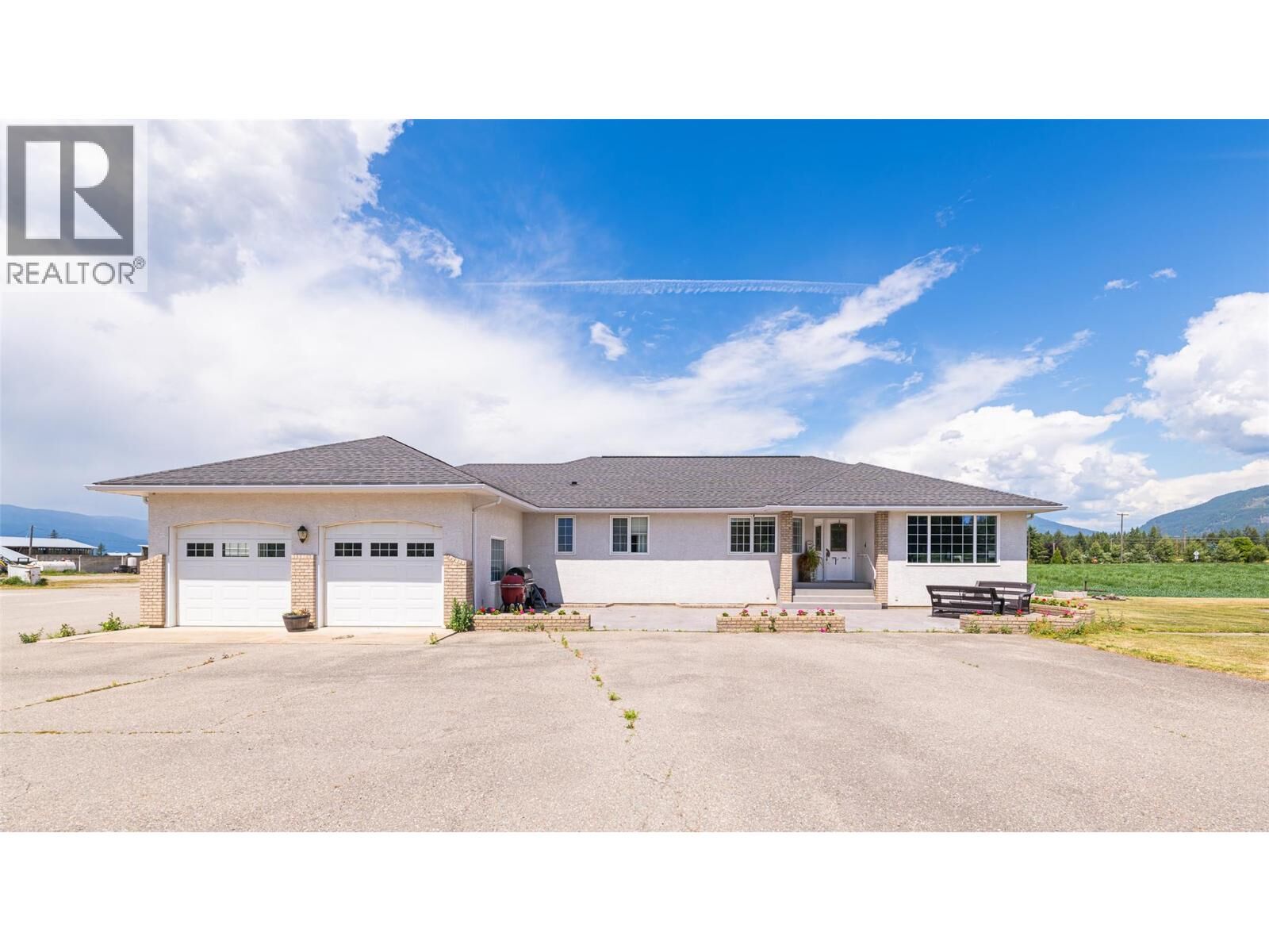 Property Photo:  1926 37th Street  BC V0B 1G2 