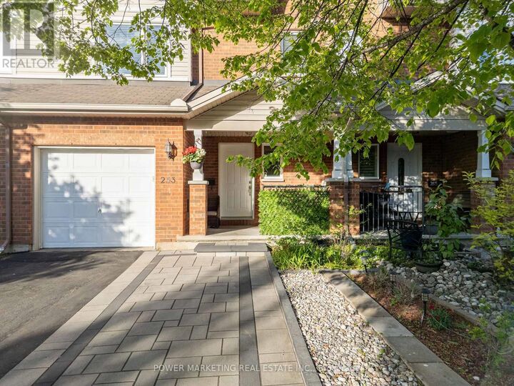 Property Photo:  253 Parkin Circle  ON K1T 4H7 