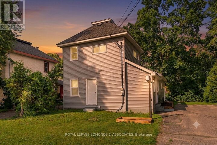663 Fischer Street — photo 1