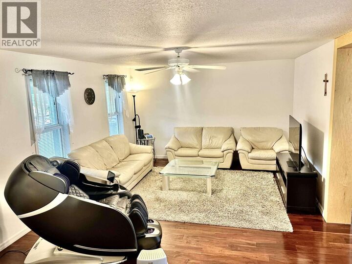 Property Photo: 205 Dogwood Street BC V0E 2Z0