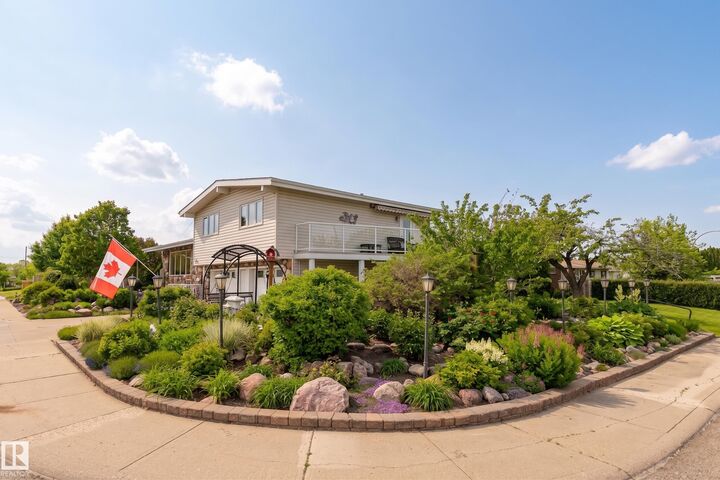 Property Photo:  7802 132A Avenue NW  AB T5C 2C4 