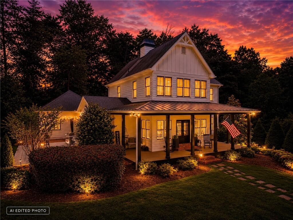 Property Photo:  3735 Lakeside Circle  GA 30041 