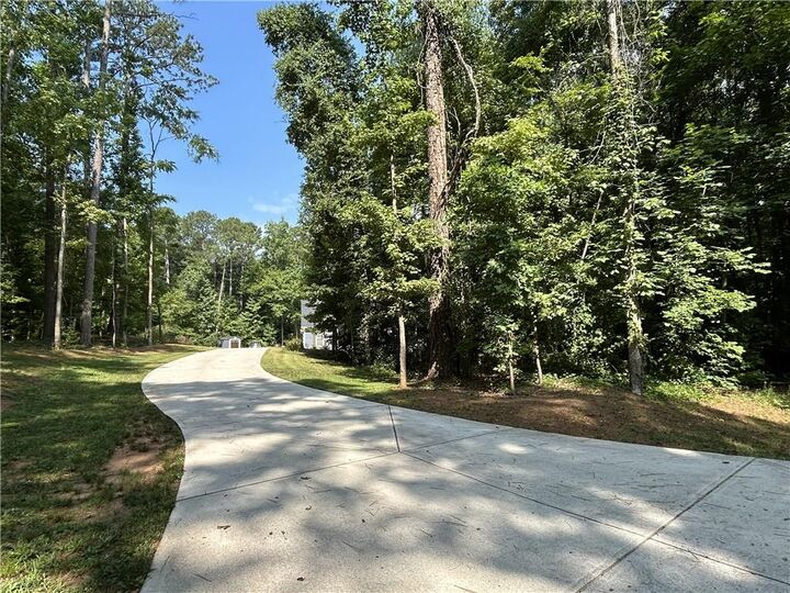 Property Photo: 390 Lummus Road GA 30016