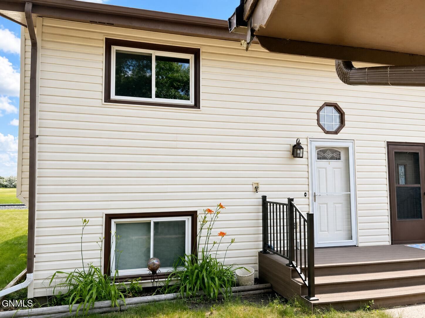 Property Photo: 617 N 35th Street ND 58501