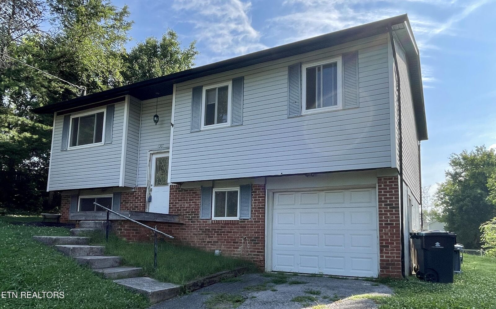 Property Photo:  6201 Robin Heights Drive  TN 37921 