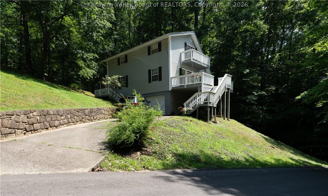 Property Photo:  50 Mountaineer Heights Drive  WV 25071 