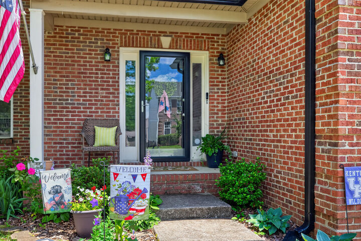 Property Photo:  2252 Blackmoor Park Lane  KY 40509 