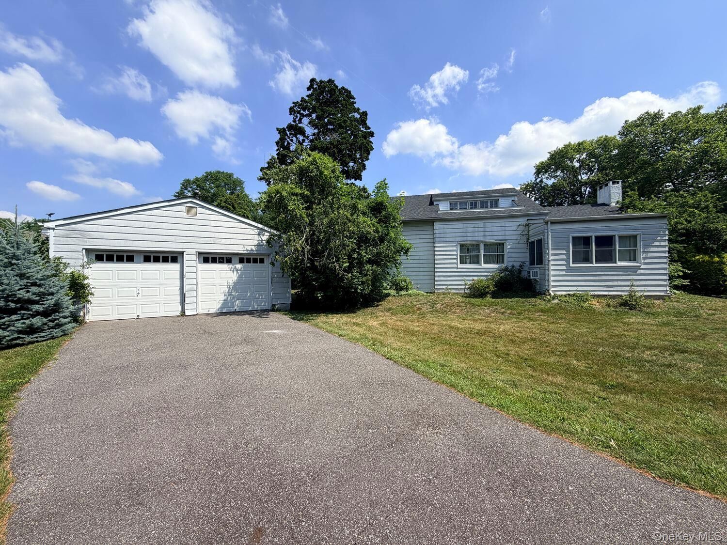 Property Photo:  126 Eaton Lane  NY 11795 