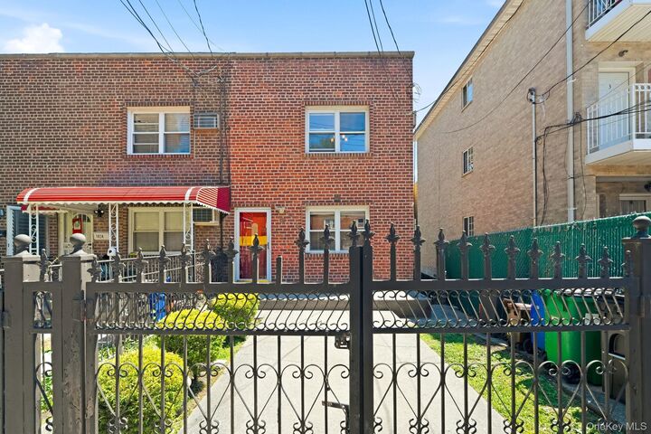 Property Photo: 1822 Delancey Place NY 10462