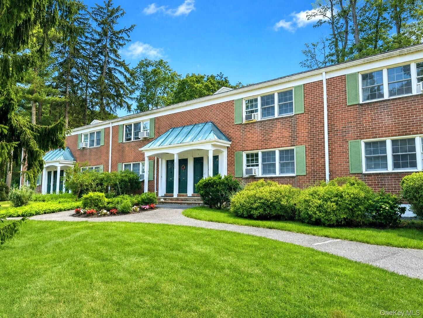 Property Photo:  600 Bedford Road 6  NY 10570 
