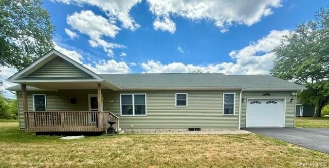 Property Photo:  517 Crescent Avenue  NY 12528 