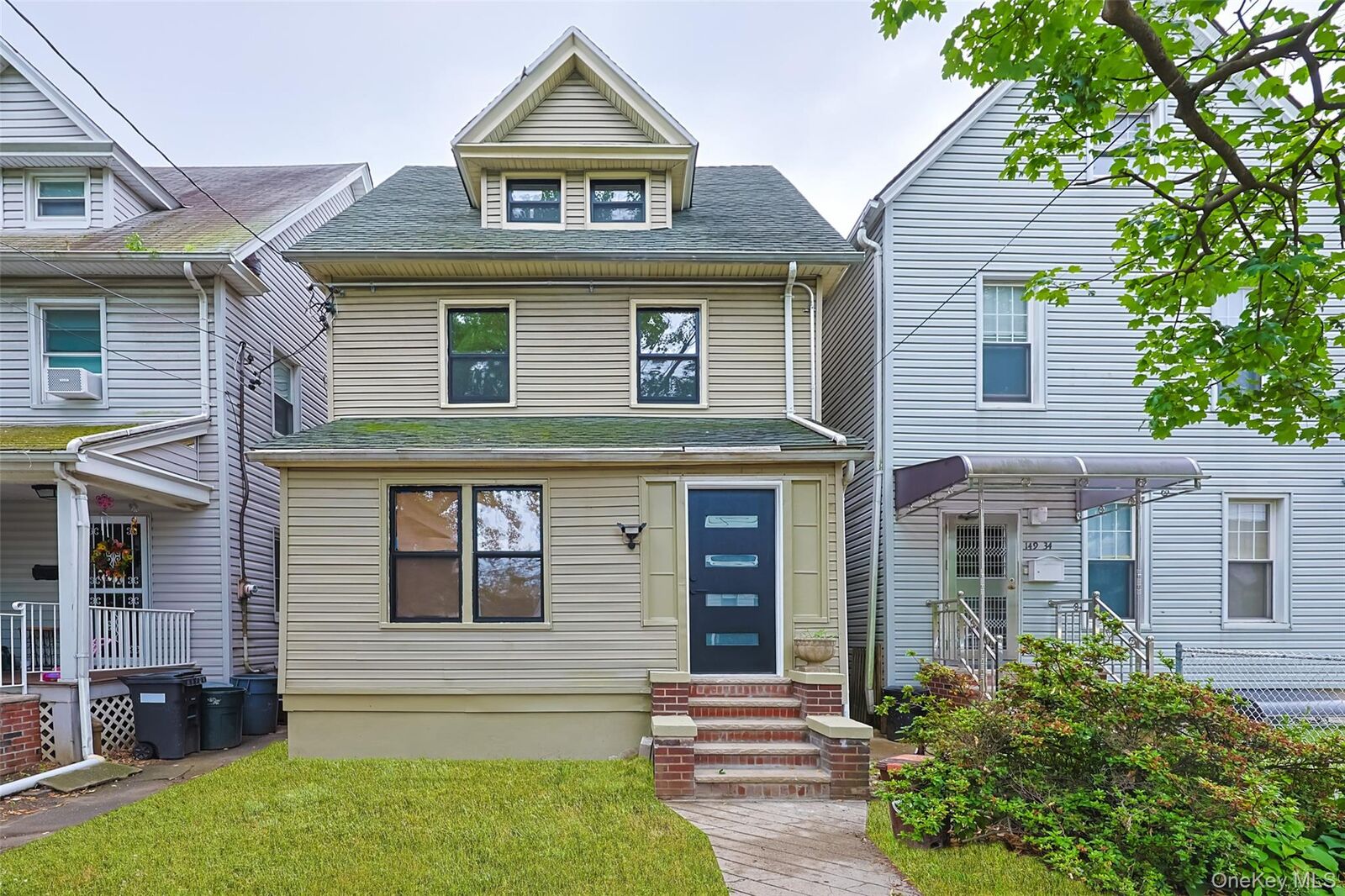 Property Photo:  14936 Ash Avenue  NY 11355 