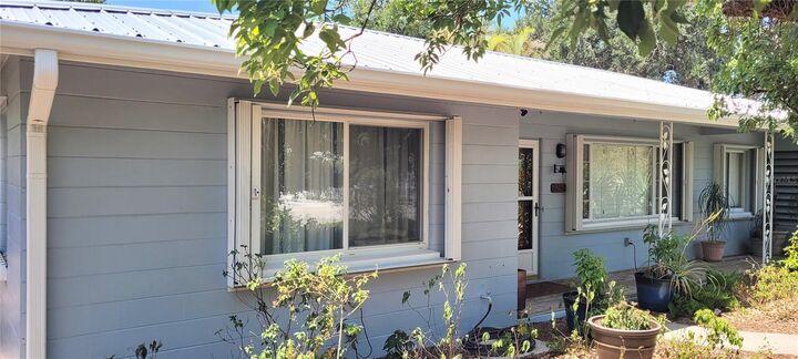 Property Photo:  2230 Bougainvillea Street  FL 34239 