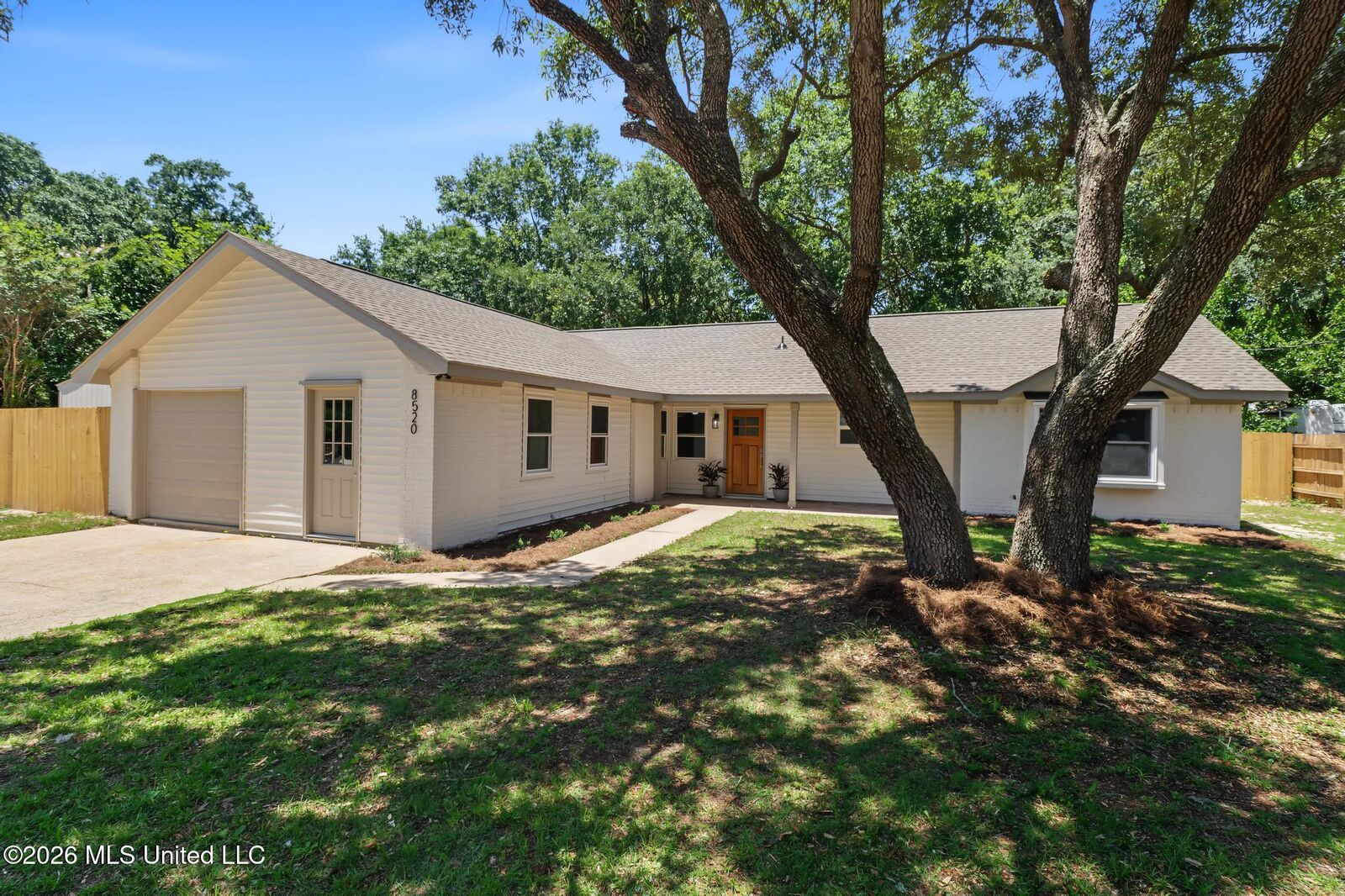 Property Photo: 8520 Mermaid Avenue MS 39564