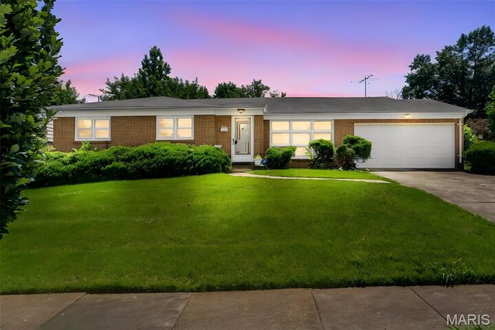 Property Photo:  7958 Glenside Place  MO 63130 