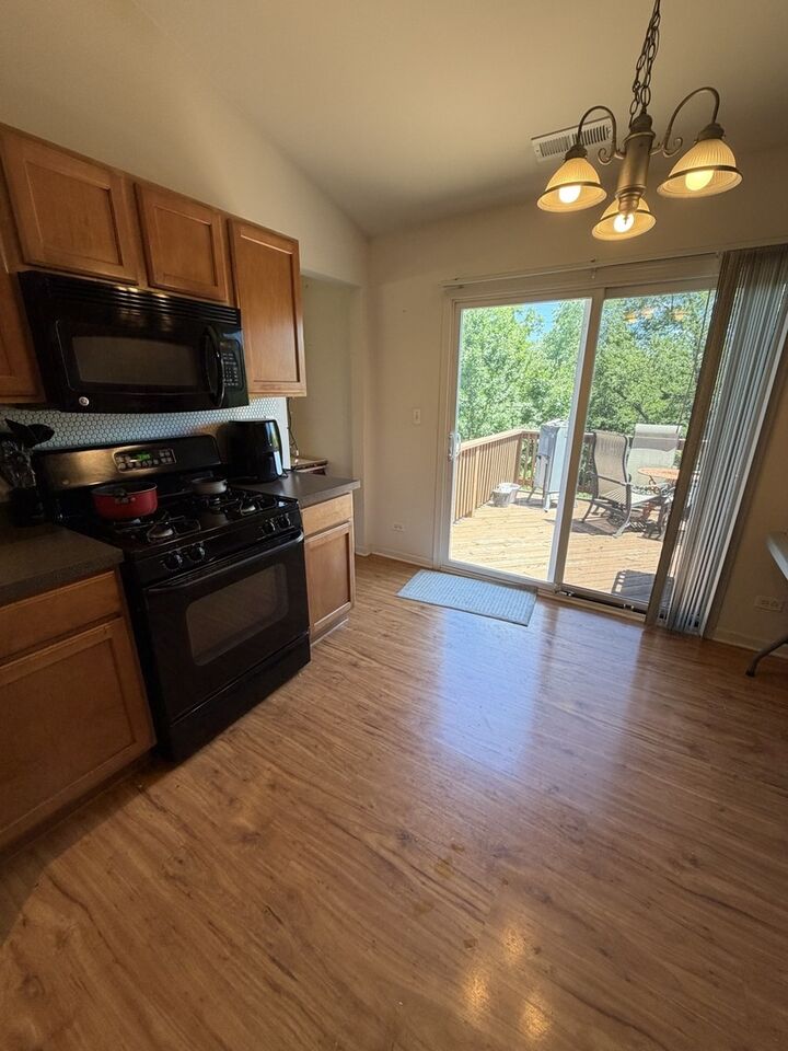 Property Photo: 465 Metropolitan Street IL 60502