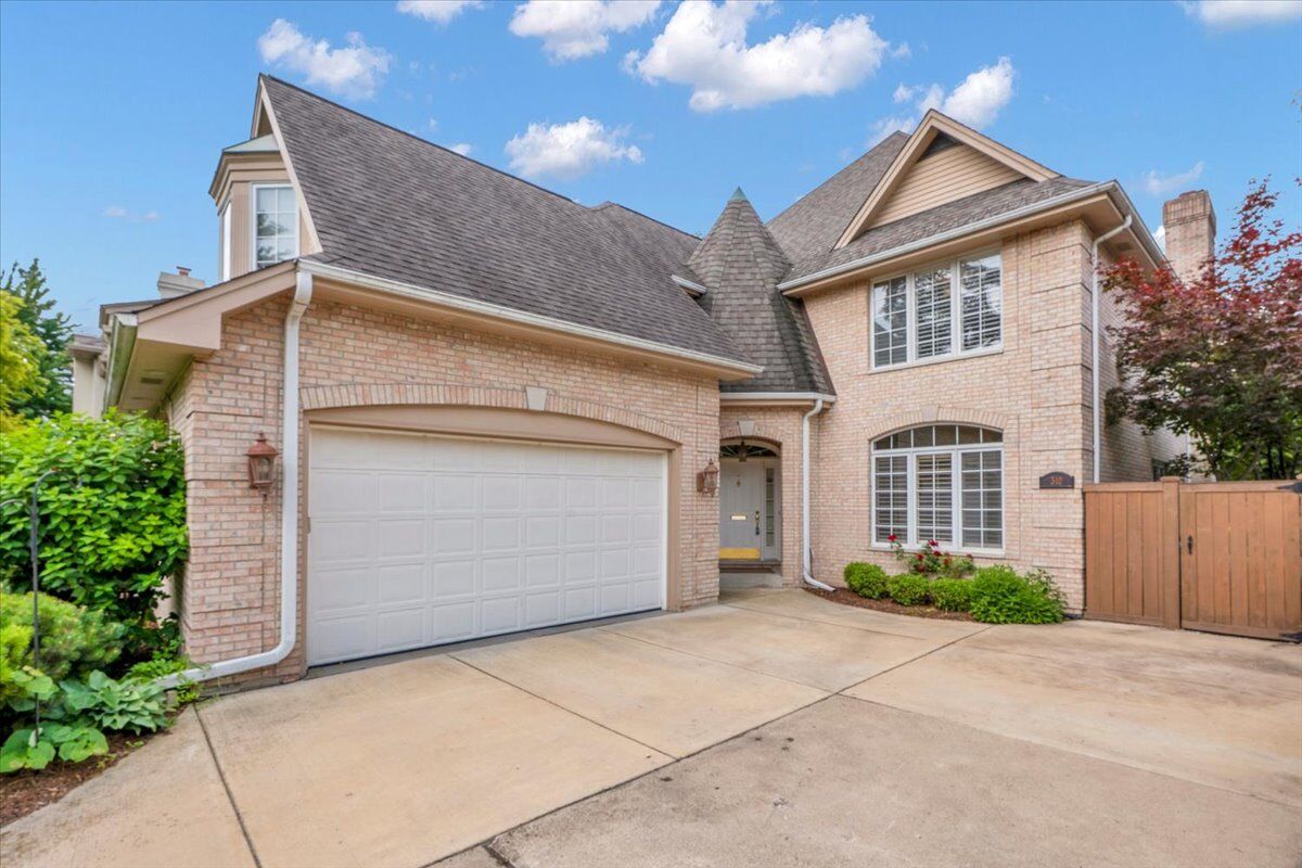 Property Photo:  310 N County Line Road  IL 60521 