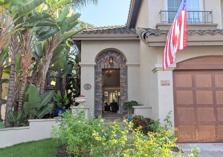 Property Photo: 4381 Corte De La Fonda CA 92130