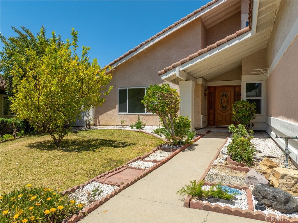 Property Photo:  986 Calle Primavera  CA 91773 