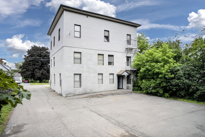 Property Photo:  117 Mill Street  ME 04473 