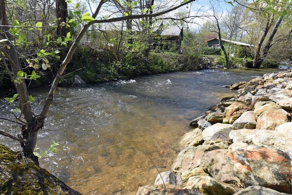 Property Photo: 467 Golden Nugget Road GA 30512