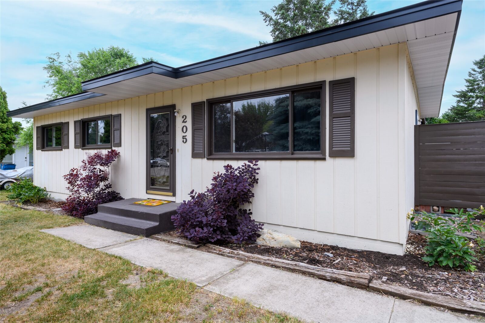 Property Photo:  205 Park Side Court  MT 59847 