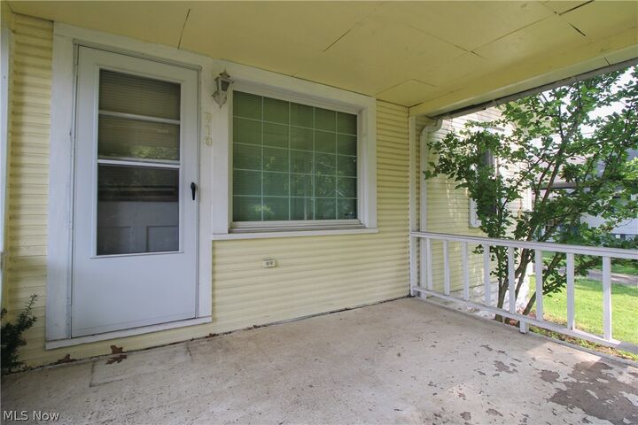 Property Photo: 710 Battles Avenue OH 44446