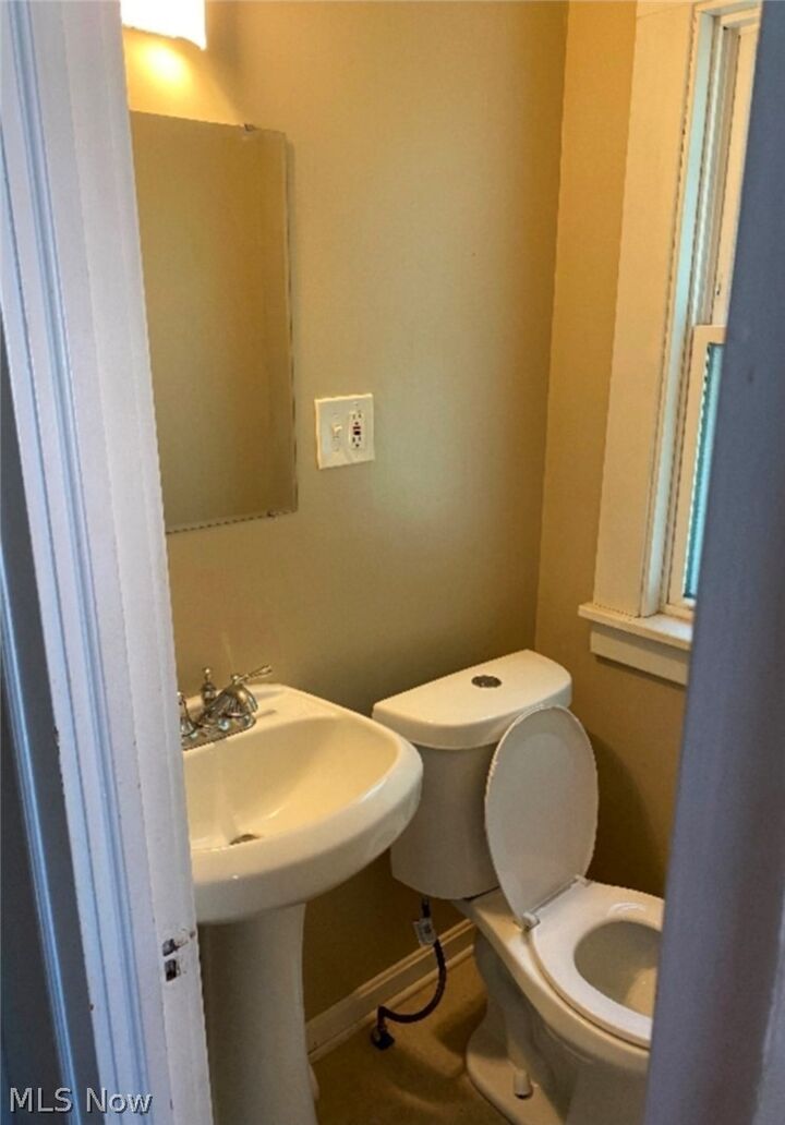 Property Photo:  3280 Altamont Avenue  OH 44118 