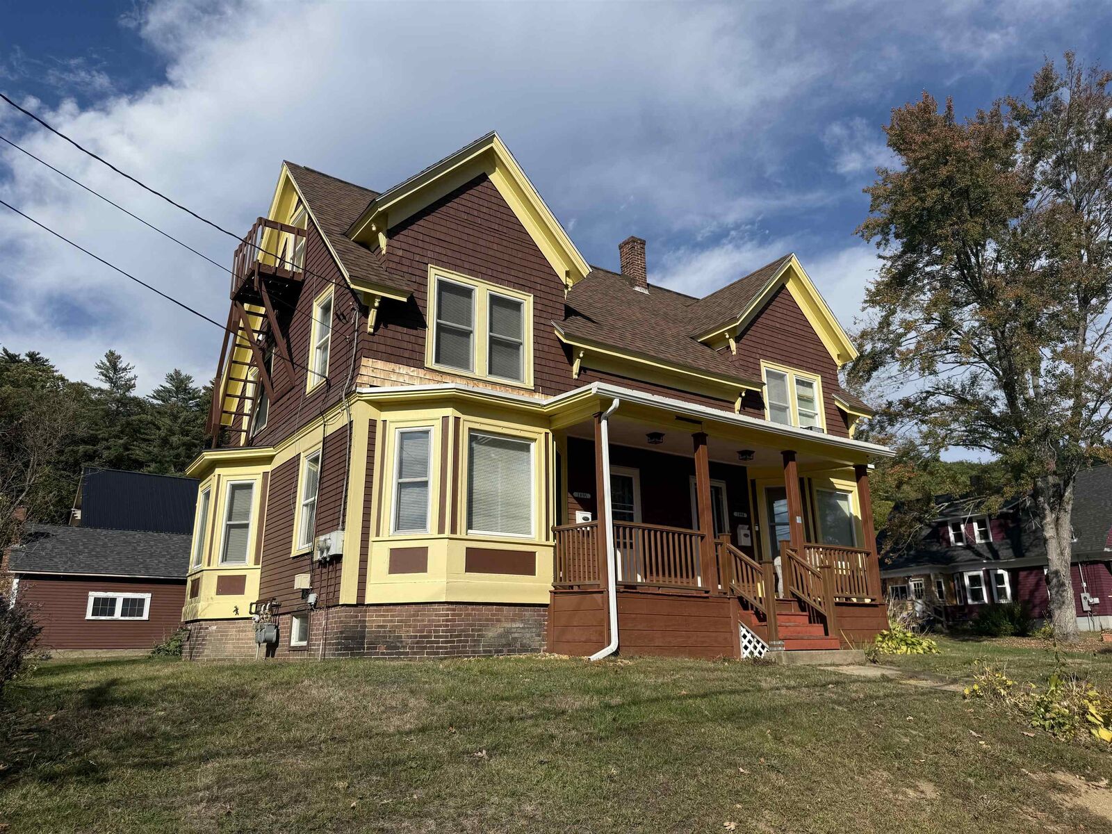 Property Photo:  189 East Bow Street  NH 03235 