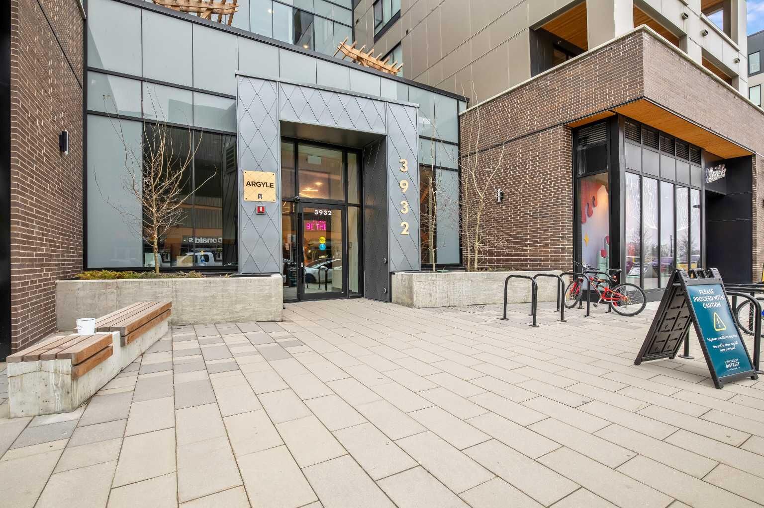Property Photo: 3932 University Avenue NW 507 AB T3B 6P6
