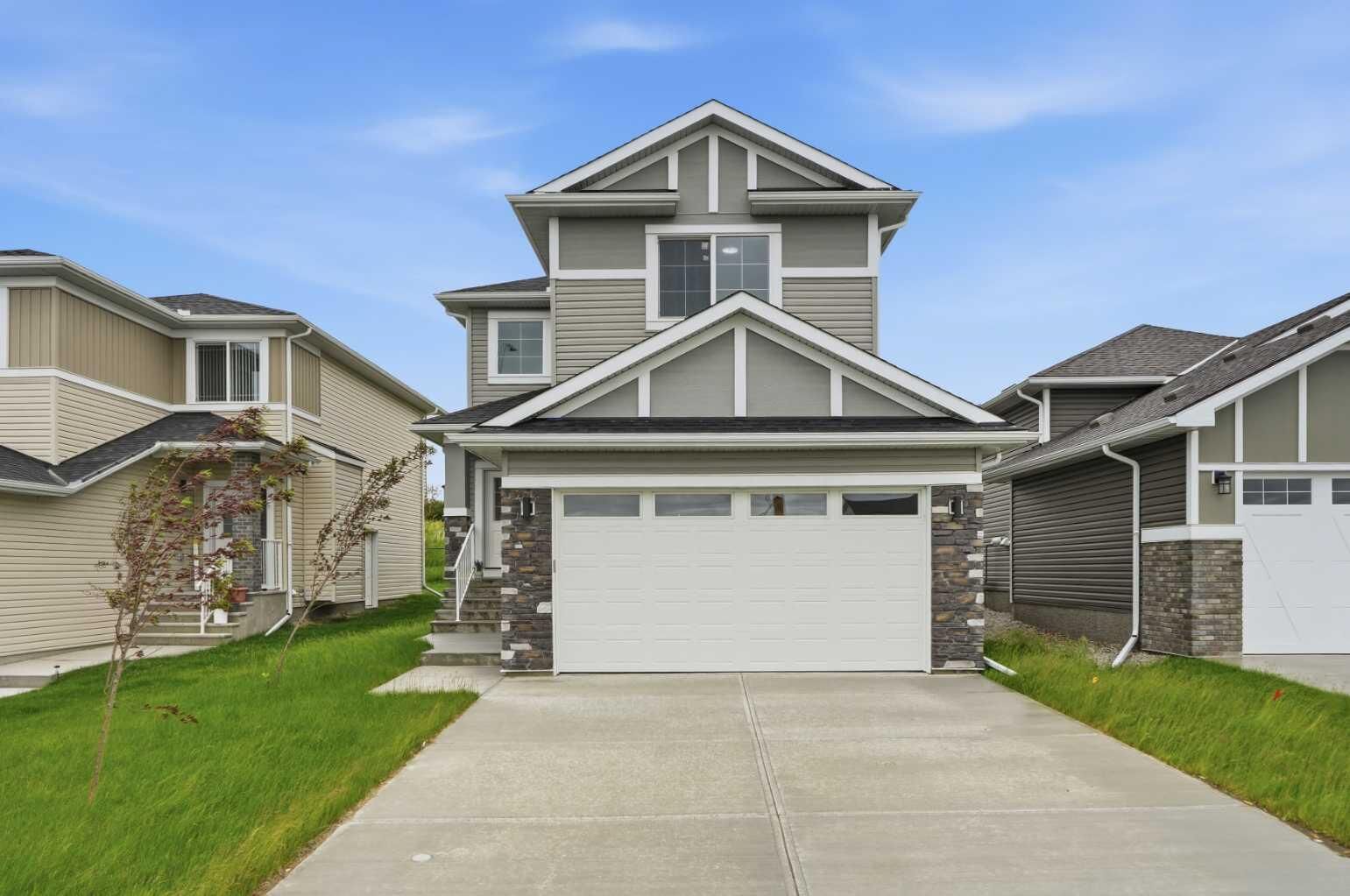 Property Photo: 172 Lakewood Circle AB T1P 0A3