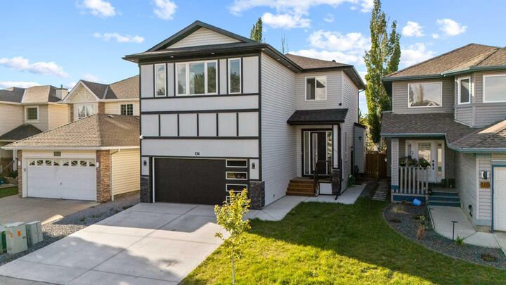 Property Photo: 136 Douglas Ridge Green SE AB T2Z 2T3