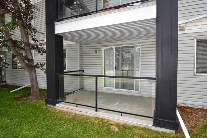 Property Photo:  2022 Canyon Meadows Drive SE 109  AB T2J 7H1 