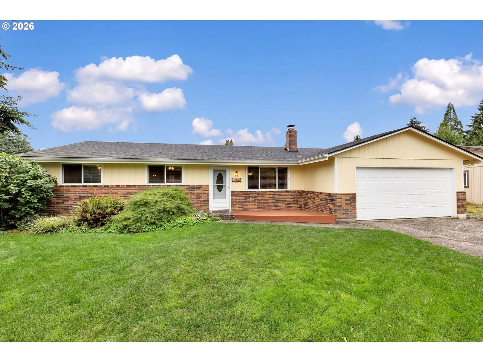 Property Photo:  5712 NE 62nd Ave  WA 98661 