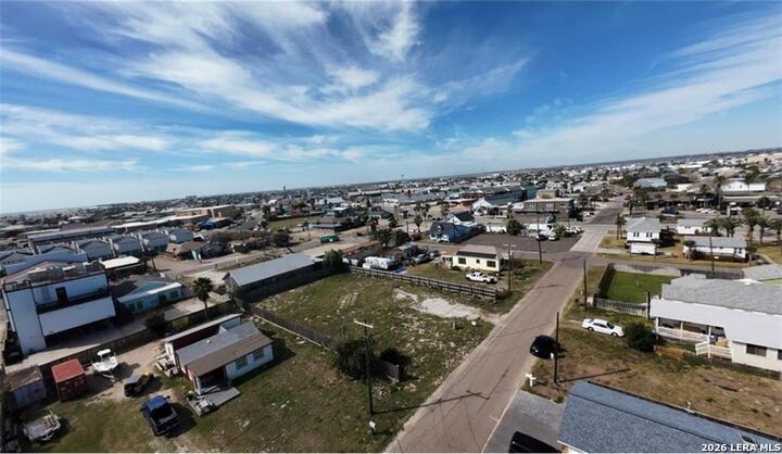 Property Photo:  216 E Roberts Ave  TX 78373 