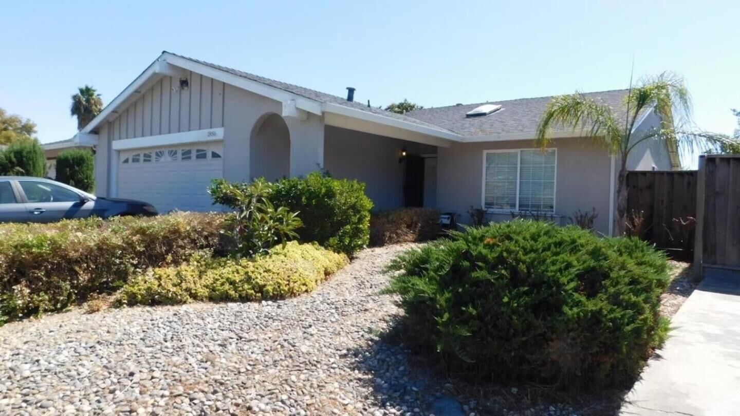 Property Photo: 1886 Pine Hollow Circle CA 95133