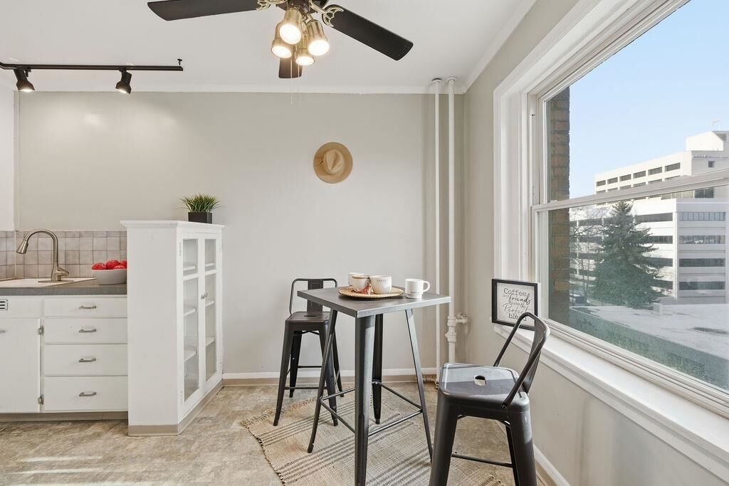 Property Photo: 704 W 6th Ave #301 WA 99204