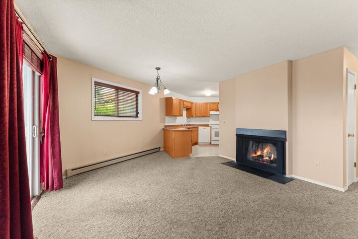 Property Photo: 9024 N Country Homes Blvd 5 WA 99218