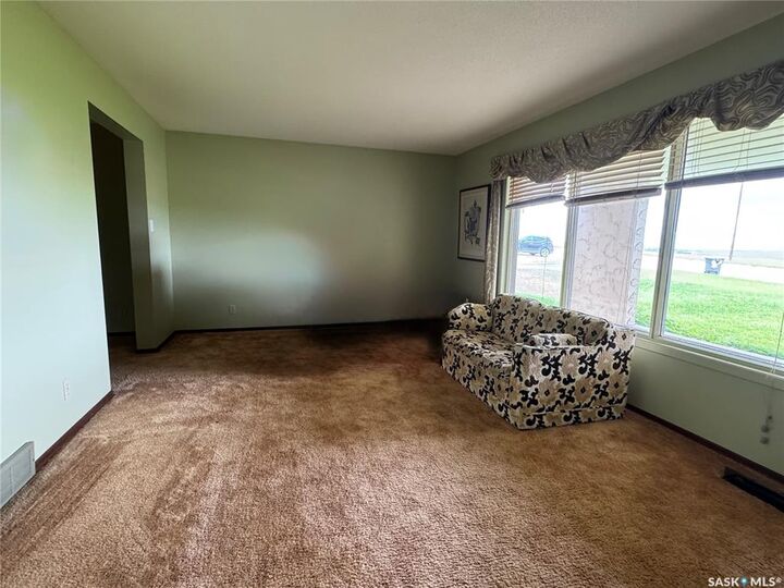 Property Photo: 260 Battleford Trail SK S9H 4J5