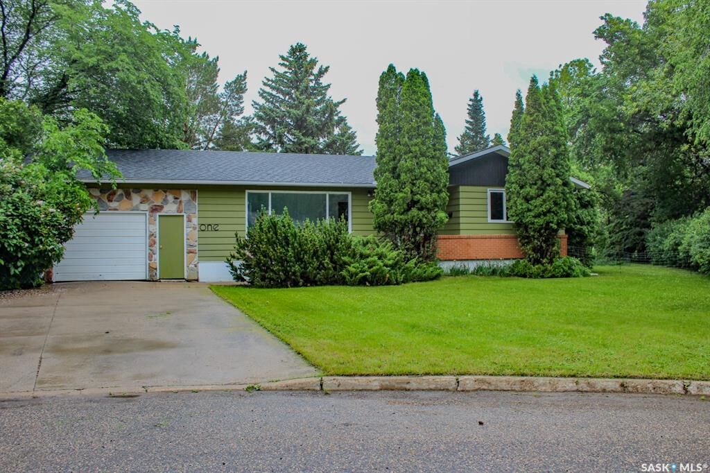 Property Photo:  1 Sunset Crescent  SK S0E 1A0 