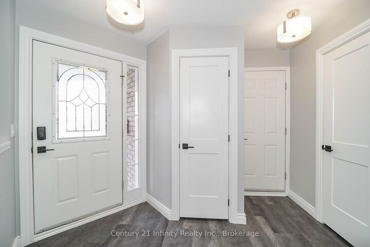 Property Photo:  178 High Street  ON L1C 4X9 