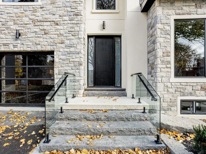Property Photo:  19 Donalda Crescent  ON M1S 1N5 