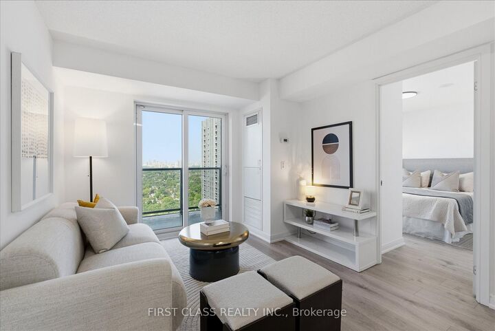 Property Photo: 181 Village Green Square 2918 ON M1S 0K6