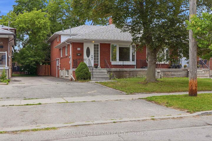 53 Grampian Crescent — photo 1