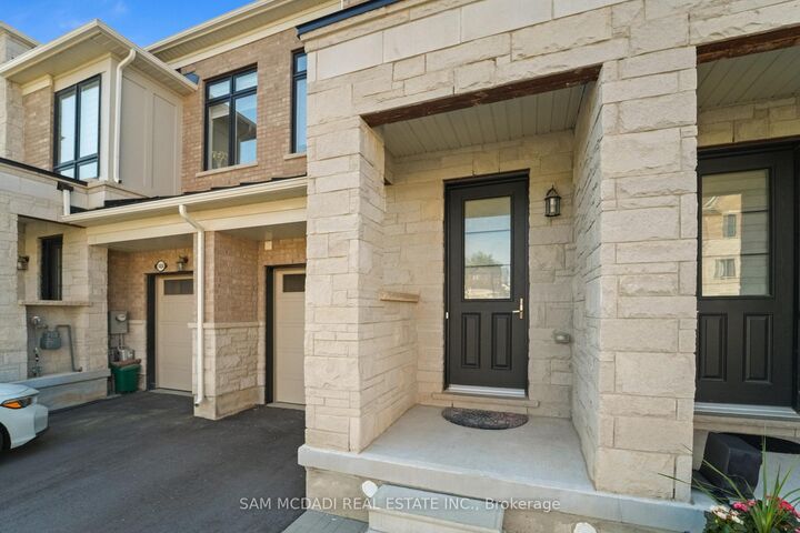 Property Photo: 1402 Almonte Drive ON L7P 0V8