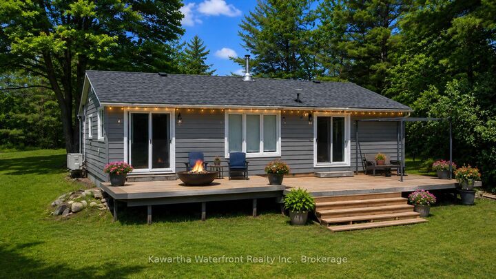 388 North Shore Road — photo 1