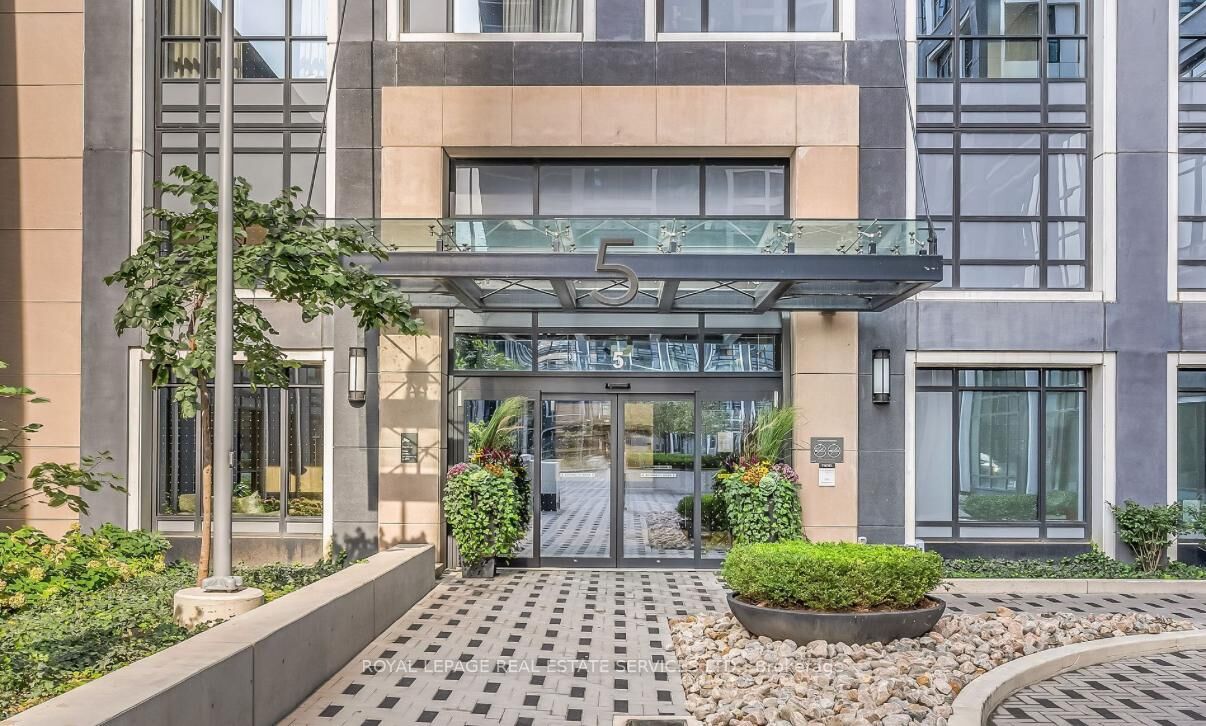Property Photo: 5 Mabelle Avenue S 2631 ON M9A 0C8