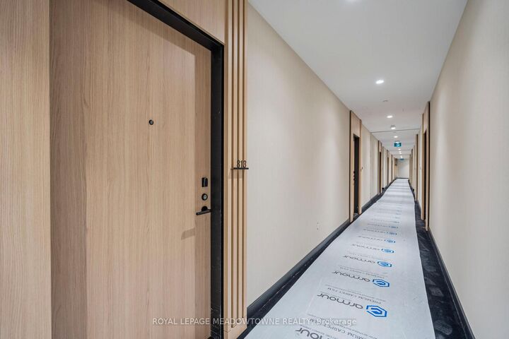 Property Photo:  15 Mercer Street 813  ON M5V 1H2 